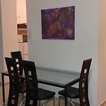 2 * بودابست